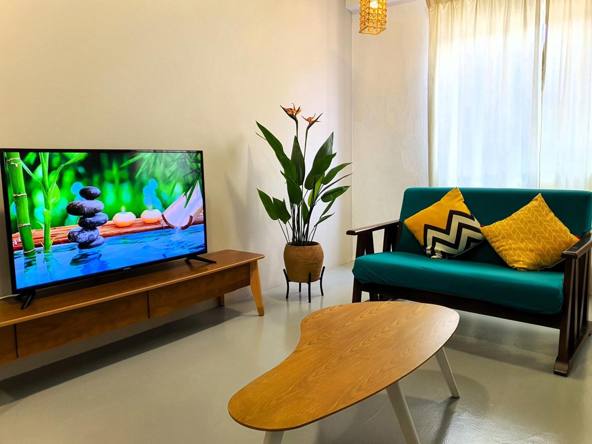 "Cloth Art Homestay" 4 Min Walk To Car Free Zone By Shine Stay Malacca Bagian luar foto