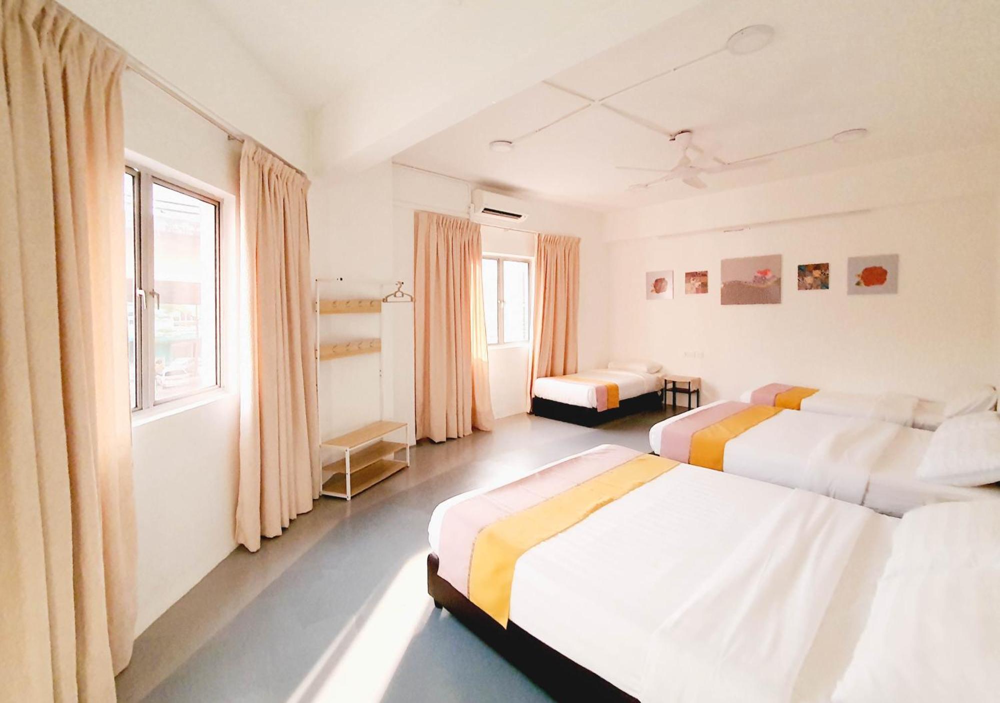 "Cloth Art Homestay" 4 Min Walk To Car Free Zone By Shine Stay Malacca Bagian luar foto